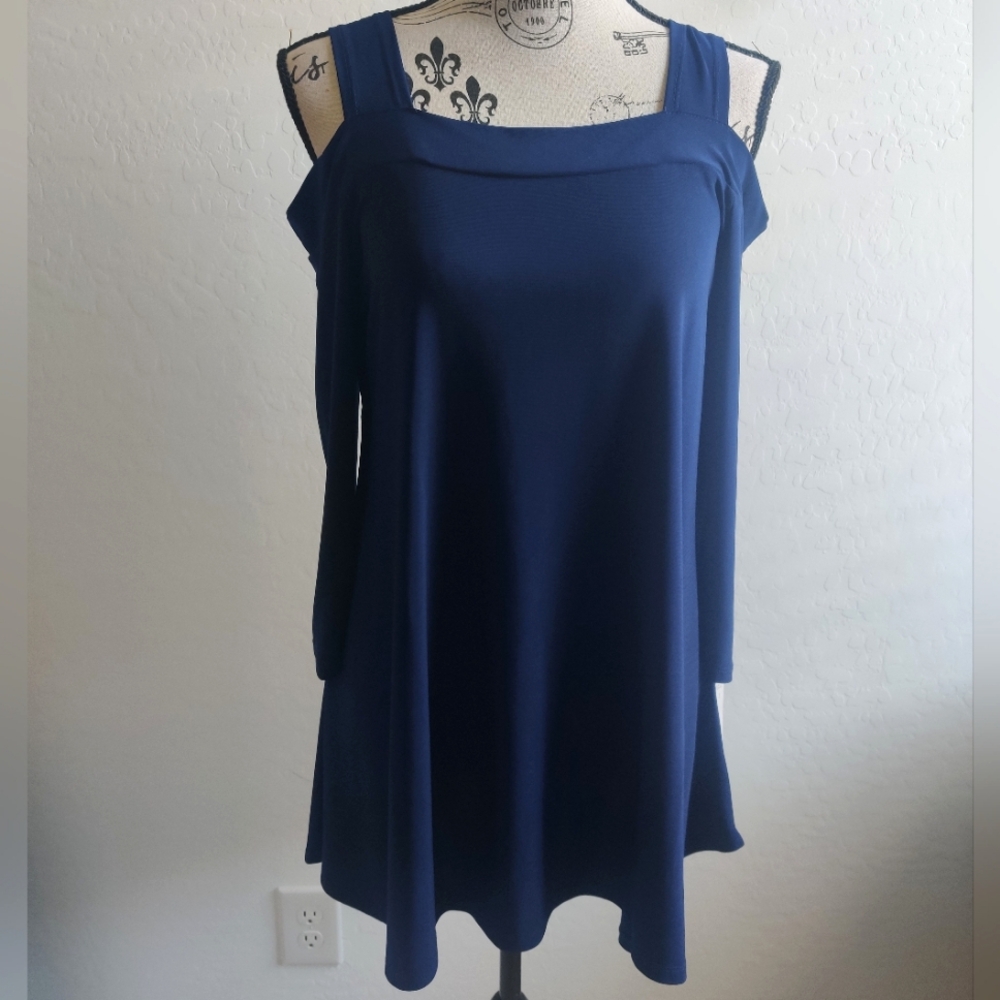 🆕 Fashque Midnight Navy Blue Cold shoulder 3/4 Sleeve A-line basic blouse_Med